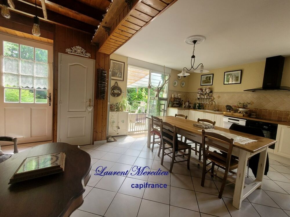 Vente Maison Maison familiale de 240 m² avec terrain divisible de 2 750 m² – À 10 min de Saint-André-de-Cubzac Saint andre de cubzac