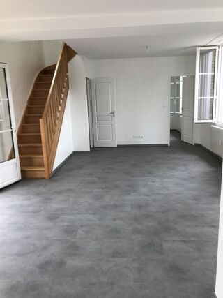  Maison à louer 4 pièces 76 m²