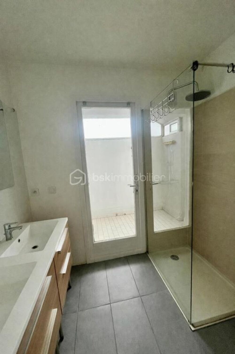 Appartement T3 lumineux - climatisé - 2 loggias  Garage & cave  Perpignan