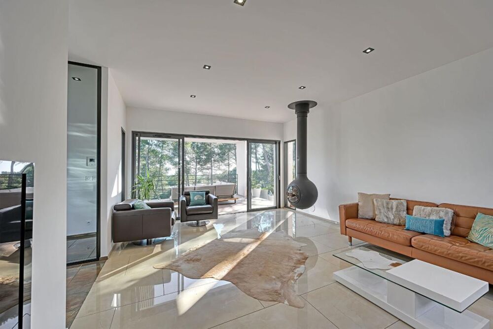 � vendre  Propri�t�/ch�teau N�mes (30000)