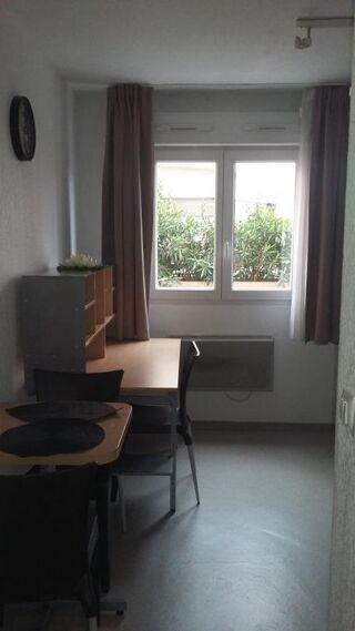  Appartement à louer 1 pièce 18 m²