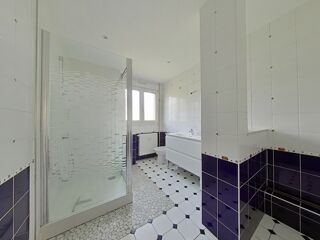  Appartement à vendre 6 pièces 146 m²