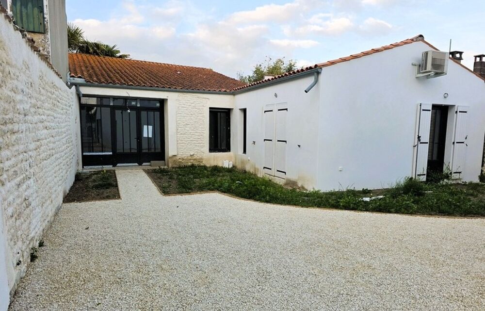 Charente Maritime (17), AV belle maison 6 pièces 101m² sur terrain 210m² idéalement située coeur ville DOLUS OLERON