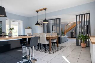  Propriété/château à vendre 8 pièces 235 m²