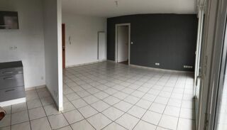  Appartement à louer 2 pièces 42 m²