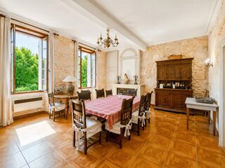  Maison � vendre 8 pi�ces 234 m�
