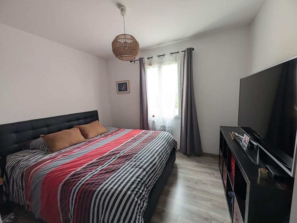 Vente Maison Maison  3 pièce(s) 83.59 m2 Sigogne  Cris référence 464687 SOUS OFFRE Sigogne