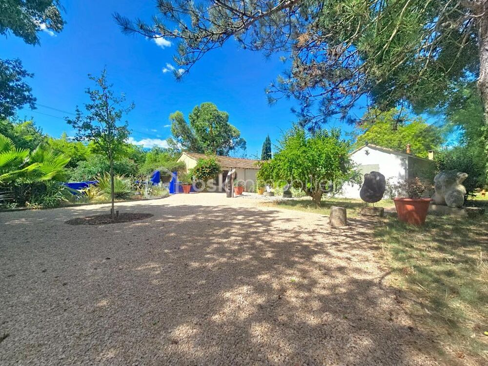 à vendre  Propriété/château Saint-Maximin (30700)