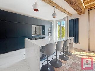  Maison � vendre 9 pi�ces 250 m�