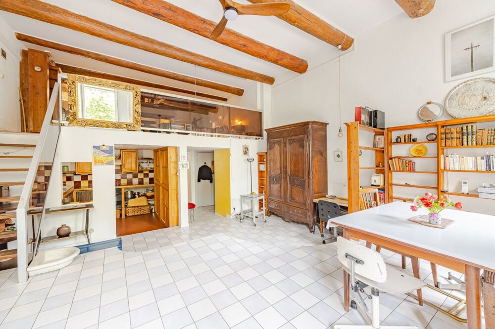 Vente Appartement Marseille 1er – Place aux Huiles- Appartement de caractère de 111 m² au cœur du Vieux-Port Marseille 1