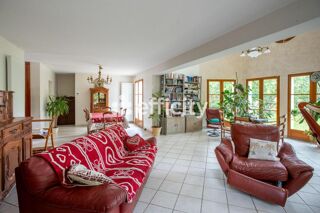  Villa � vendre 8 pi�ces 166 m�