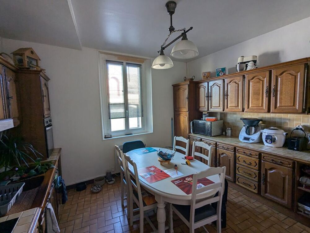 Vente Immeuble Immeuble de rapport: 2 appartements et local commercial La loupe