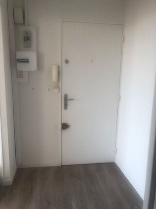  Appartement à louer 3 pièces 60 m²