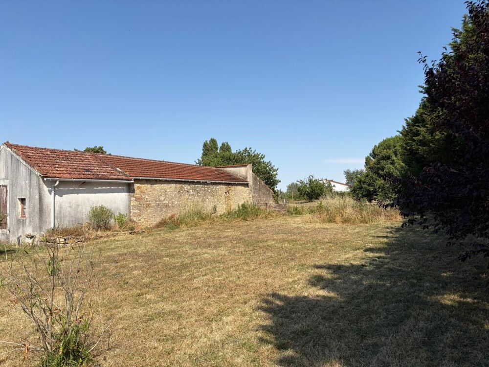 Vente Terrain LAVAU (85) AU CALME ABSOLU CADRE CAMPAGNE SUPERBE TERRAIN A BATIR 1500M² HORS LOTISSEMENT A VIABILISER Peault