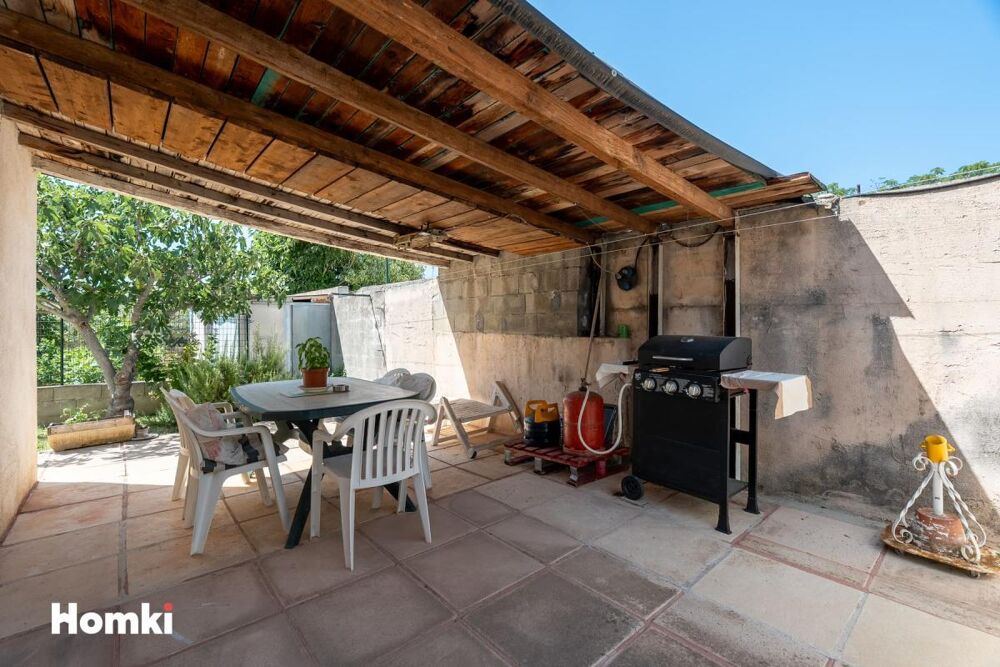Terrain à fort potentiel  350 m² constructibles avec bâti existant