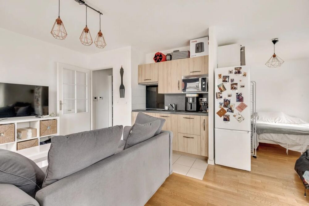 Studio de 1 pièce de 32,64 m² à Romainville