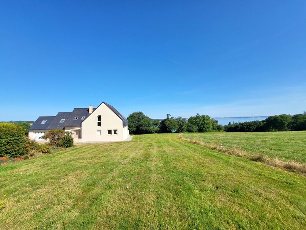 Maison VUE MER à vendre 7 pièces LANVEOC (29)