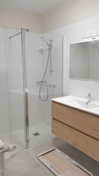  Appartement à louer 3 pièces 90 m²