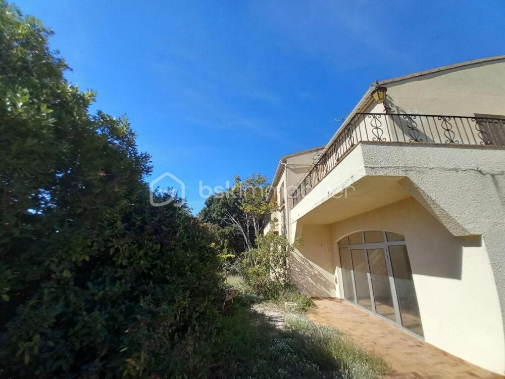 PROPRIETE avec Vue sur le Pont du Gard - Rare sur le secteur