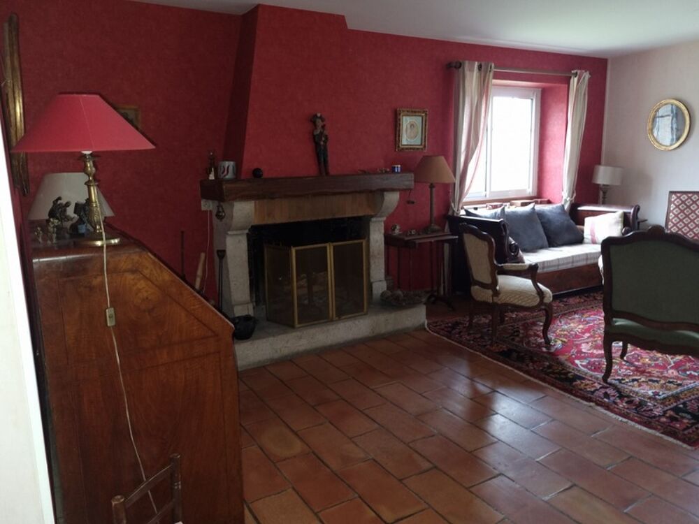 MAISON de CARACTERE - 5 Chambres - 274m² - SILLARS - 86320