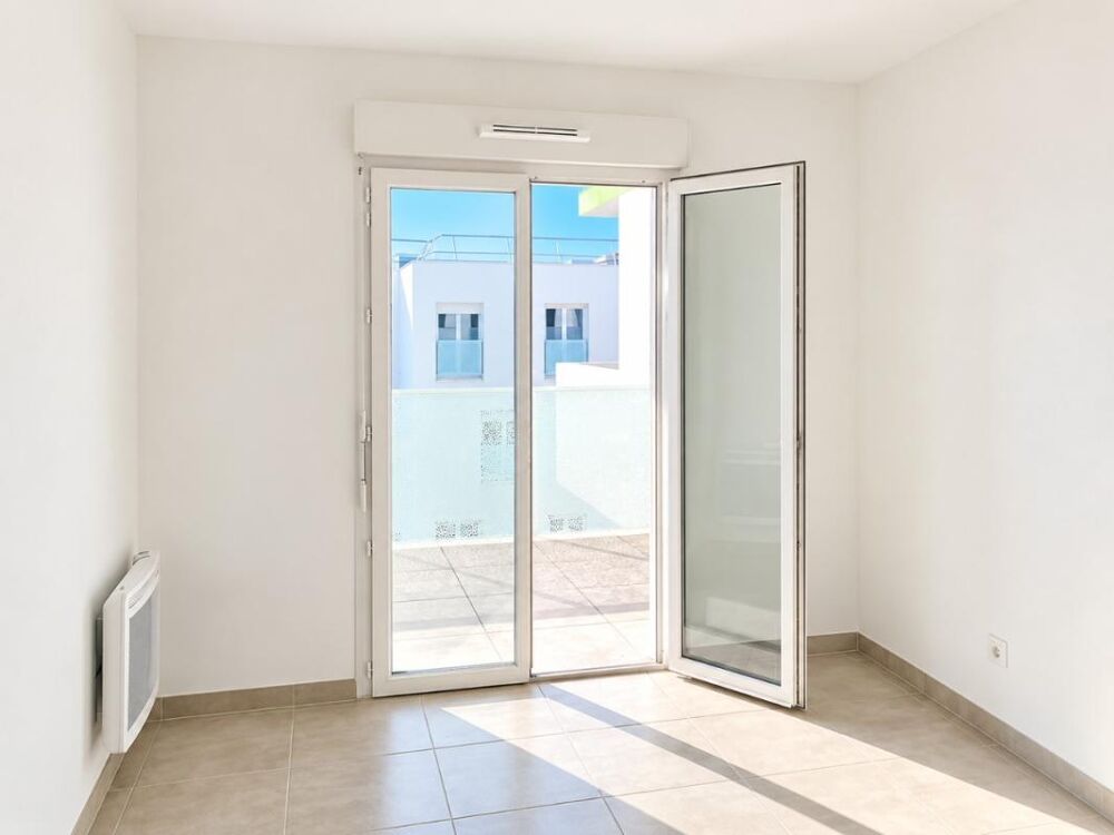 Location Appartement Magnifique T3 parkings et balcon au LAVANDOU Le lavandou