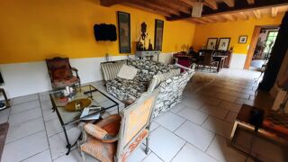  Maison  vendre 6 pices 222 m