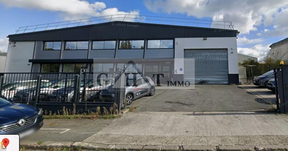   A LOUER MORANGIS 1898M² BATIMENT INDEPENDANT 