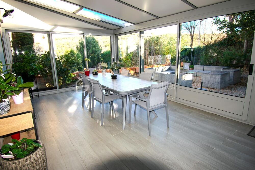 � vendre  Propri�t�/ch�teau Roujan (34320)