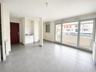  Appartement à louer 2 pièces 46 m²
