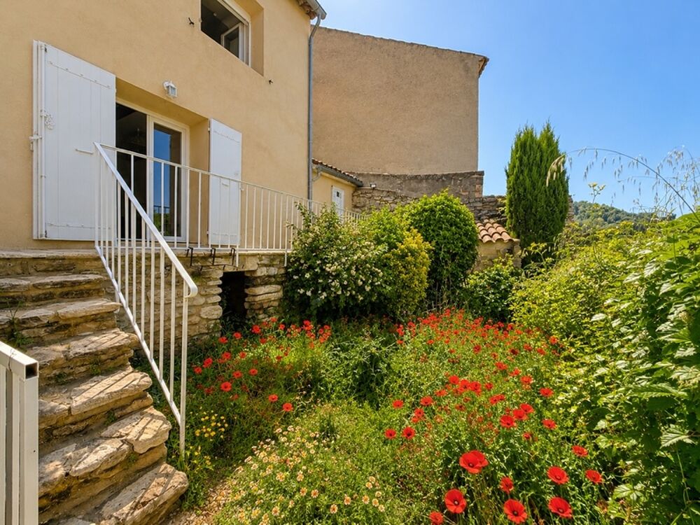Maison à vendre 4 pièces jardin et vue panoramique BONNIEUX (84)