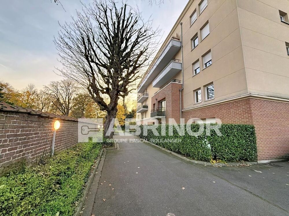 BARBIEUX - T4 de 96.7 m² hab. avec balcon - Cave - Parking sous-sol