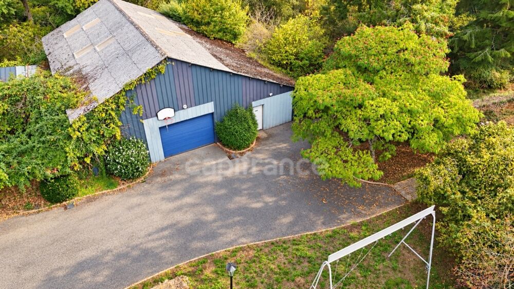 Vente Propriété/Château EXCLUSIVITÉ - Propriété avec terrain et hangar à vendre 7 pièces SPEZET (29) Spezet