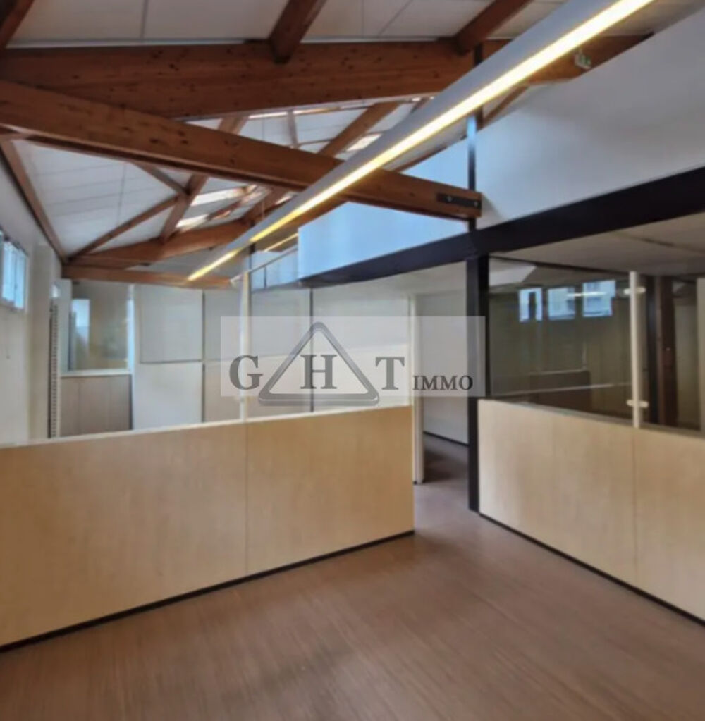   BUREAUX DE 108 M2 À LOUER SUR MONTREUIL ! Montreuil