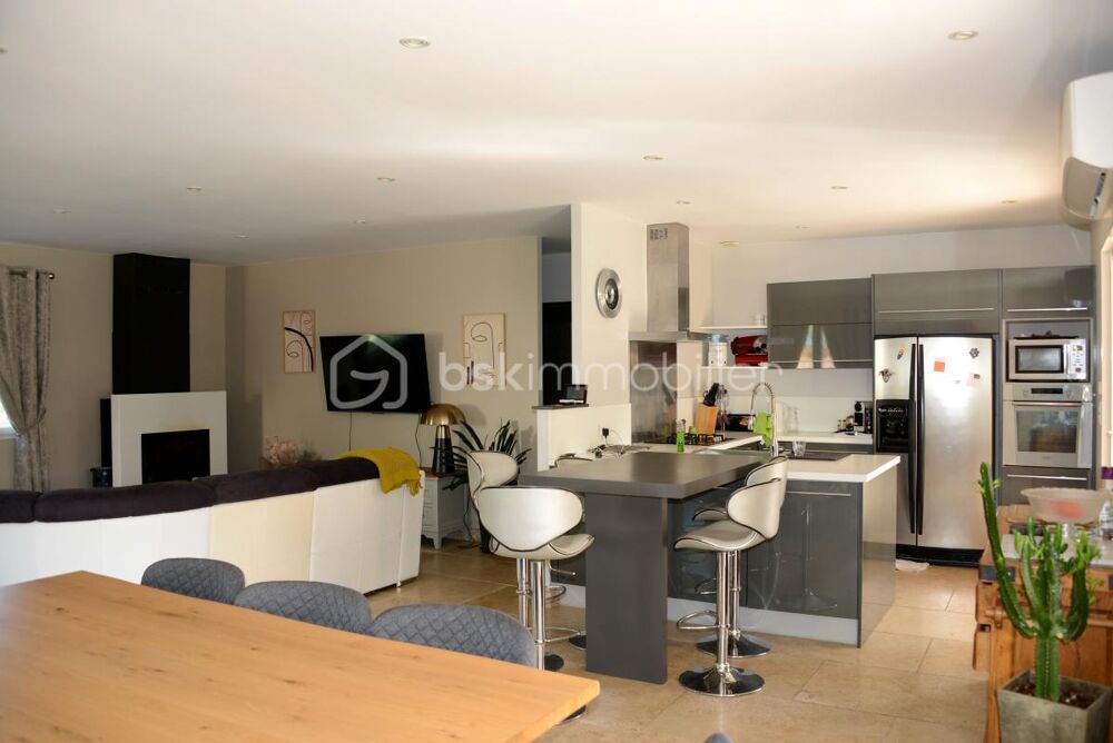 Belle maison de 105 M2 plus un studio de 27M2 proche de la CCI de Aubenas