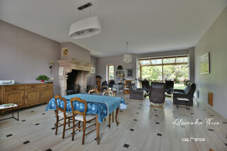  Maison à vendre 12 pièces 361 m²