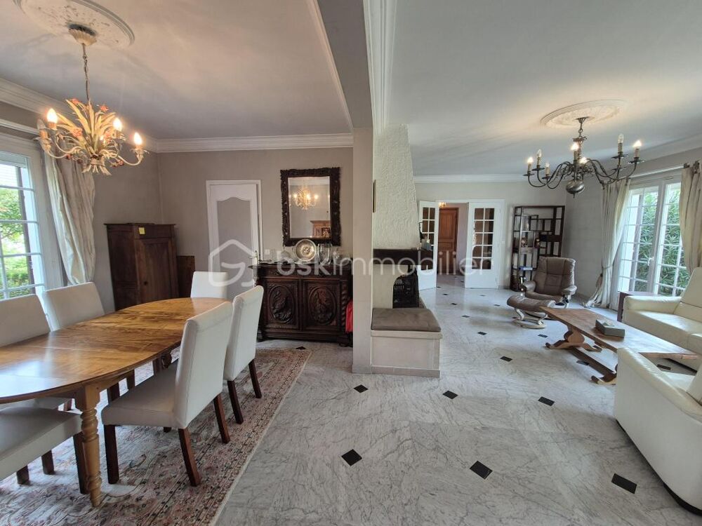 à vendre  Propriété/château Saint-Maur-des-Fossés (94100)