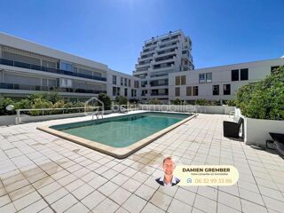 Vente Appartement T4 traversant de 81 m² avec terrasse, cellier et piscine, plage à 200 m La grande motte