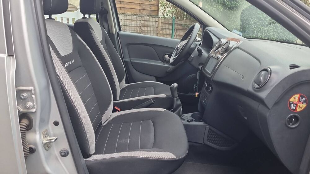 Sandero Stepway II 0.9 Tce 90 N/A 2018 occasion 86000 Poitiers