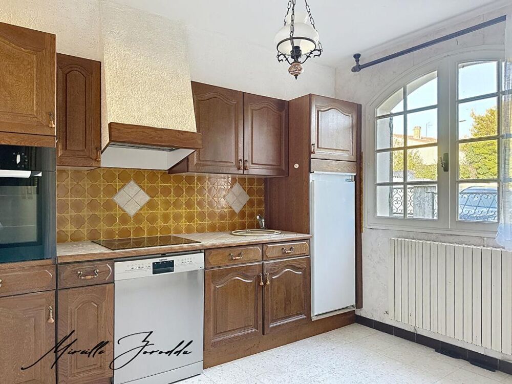 Vente Maison A VENDRE BEAUCAIRE Maison  4 pièces 96 m²,  terrasse et garage Beaucaire