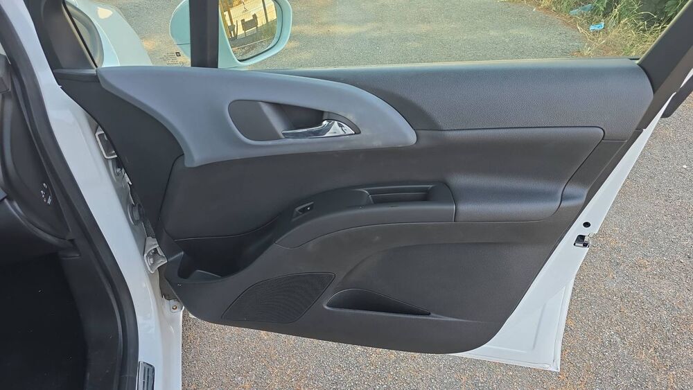 Meriva 1.4 TwinPort 120 BVA6 Cosmo - Automatique 2014 occasion 83600 Frejus