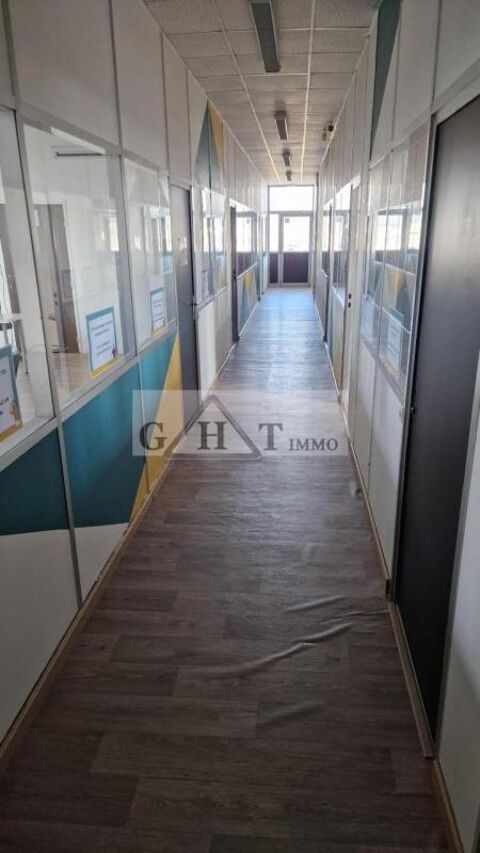 BUREAU 330 M&sup2; A LOUER A MEAUX 3787 77100 Meaux