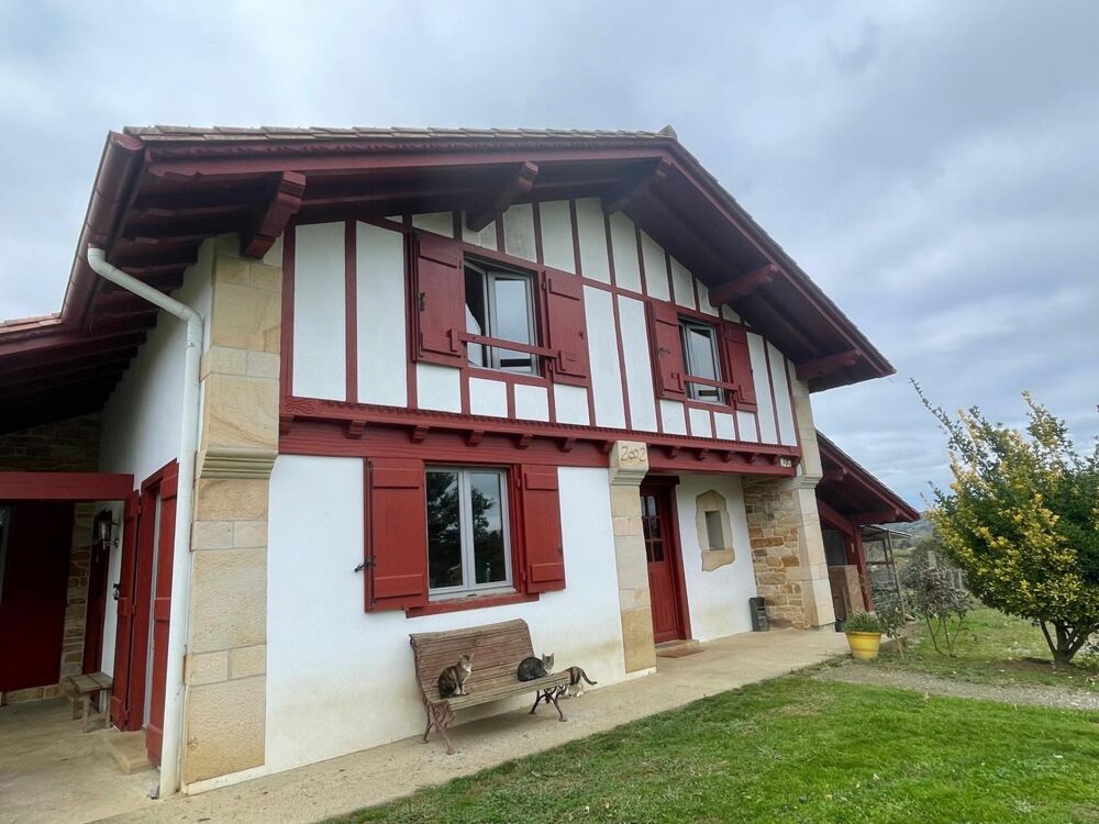 Maison 8 pièces 170 m² · à Sare · 170 m² · 795 000 €