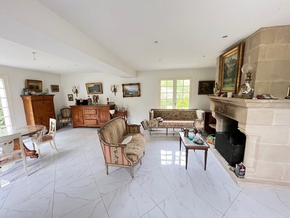 230 M² HABITABLE, GARAGE DE 150 M² ET TERRAIN DE 3735 M² A LA FERTE SOUS JOUARRE