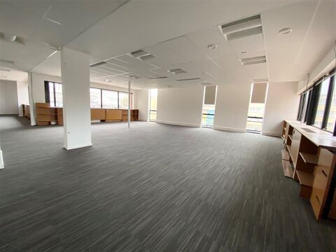 A 5 min du métro Métro Marie d'Ivry, à louer bureaux modulables 7465 94200 Ivry sur seine