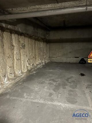  Parking / Garage à vendre 13 m²