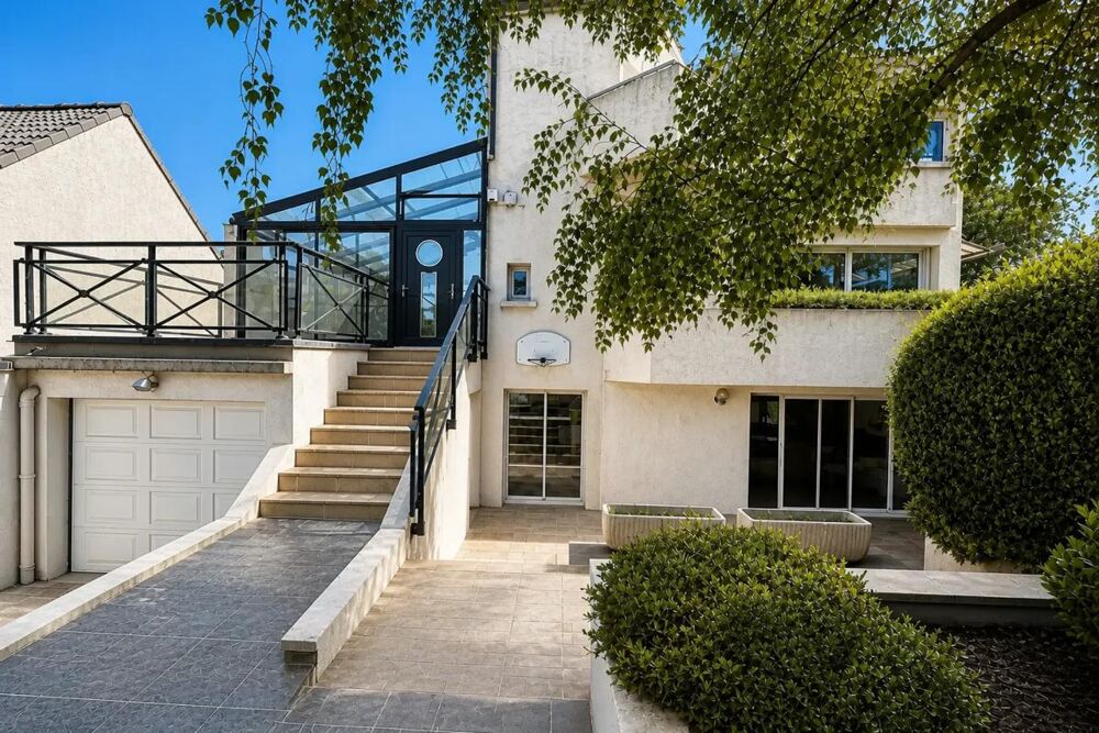 Vente Maison Maison d'architecte de 257m² 6 chambres piscine - à rénover Wissous