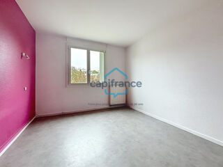 Vente Appartement À VENDRE – Appartement T3 de 63,37 m² à Évreux – Beau potentiel Evreux