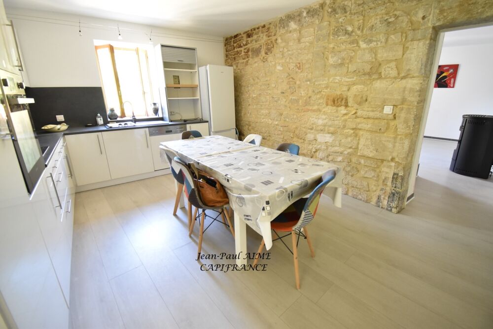 Vente Maison BARJAC – Maison de village soigneusement rénovée – 66 m² – Garage voûté Barjac