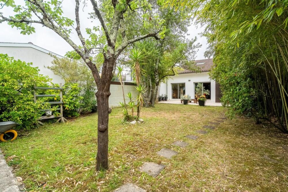 Maison de 6 pièces de 176 m² située à Talence
