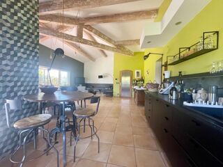  Maison � vendre 9 pi�ces 355 m�